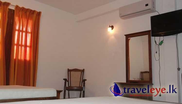 Sai Holiday Inn Jaffna Extérieur photo