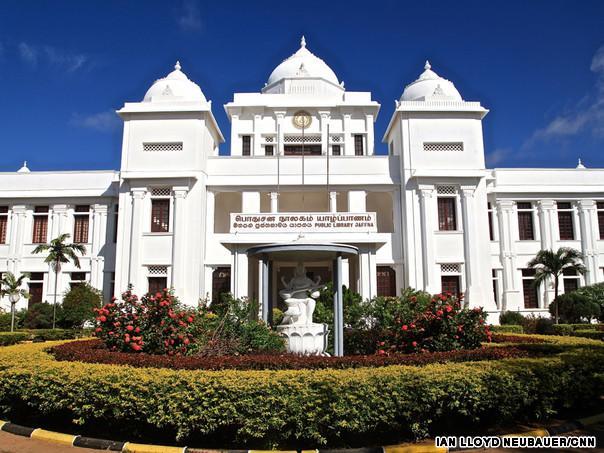 Sai Holiday Inn Jaffna Extérieur photo